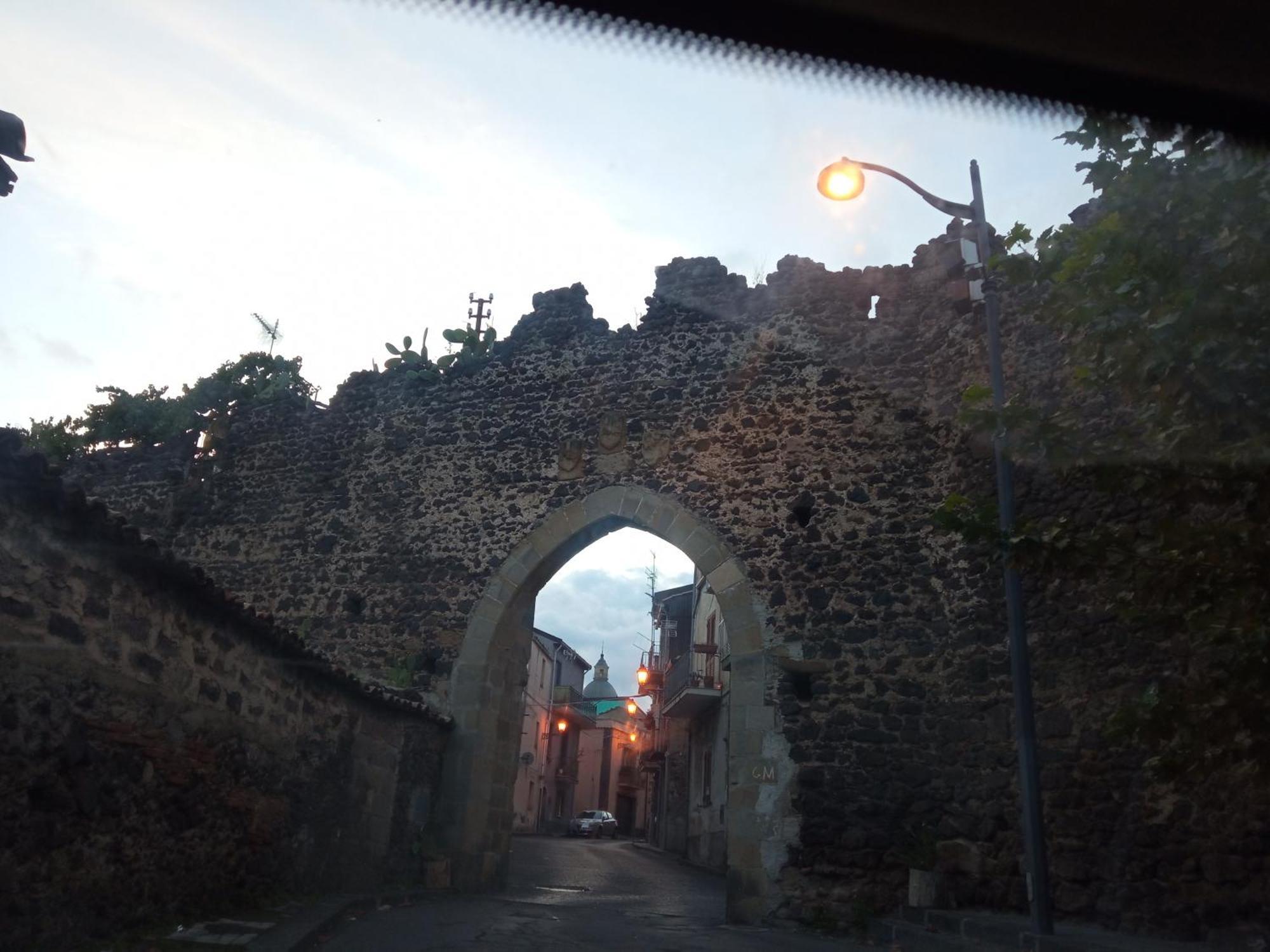 Dimora Storica Sikelia Hotel Randazzo Exterior photo